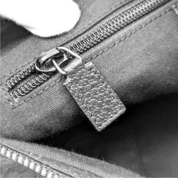 Gucci Dark Gray Monogram Shoulder Bag - Picture 14 of 16